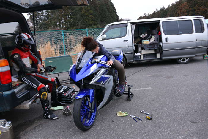 YZF-R25試乗&旧ライバルと再会_d0067418_10233754.jpg