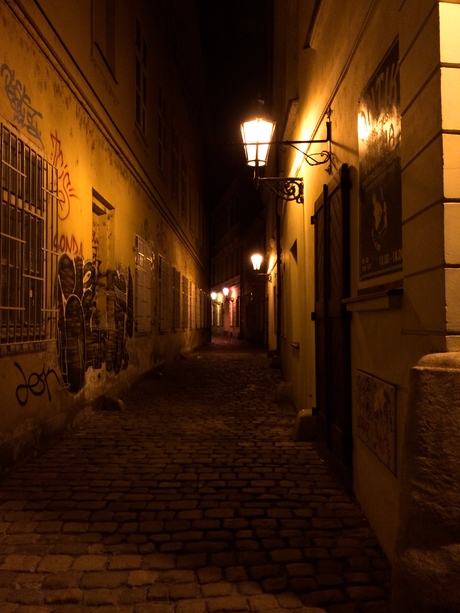 プラハ２月、夜散歩 - Prague, février, nuit..._a0231632_193045.jpg