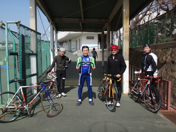 ロードバイクでもOK！～明石公園　自転車競技場(バンク) 2015≪2月≫　貸切～独り占め❣③_b0225442_13325294.jpg