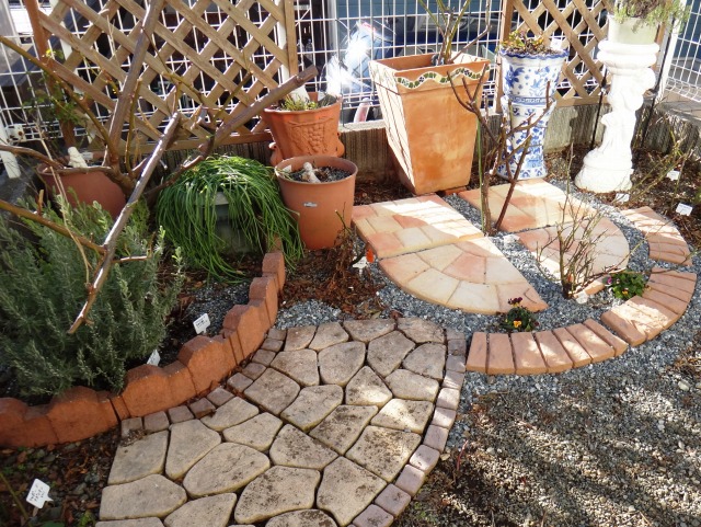 お花屋さんのドッグランへ_e0195743_0424344.jpg