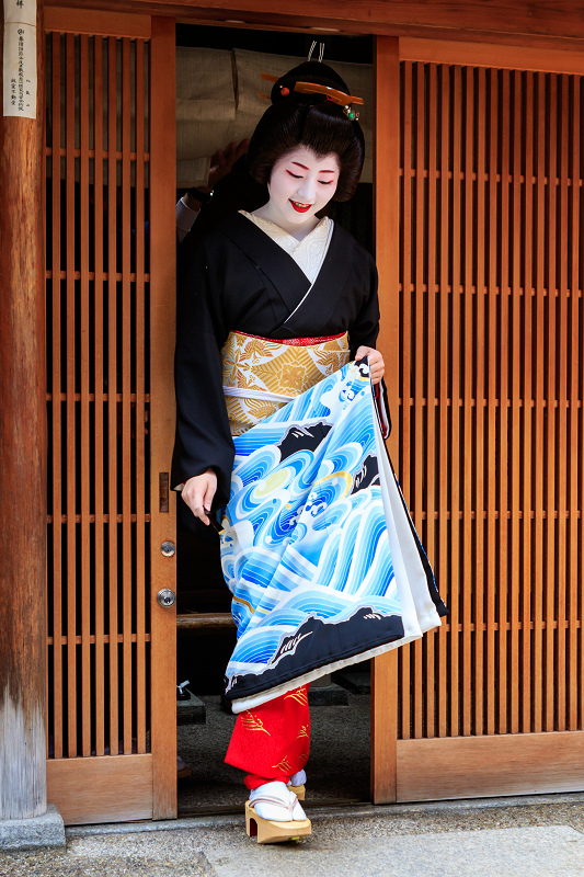 襟替え(祇園甲部・紗月さん)_f0155048_22485566.jpg
