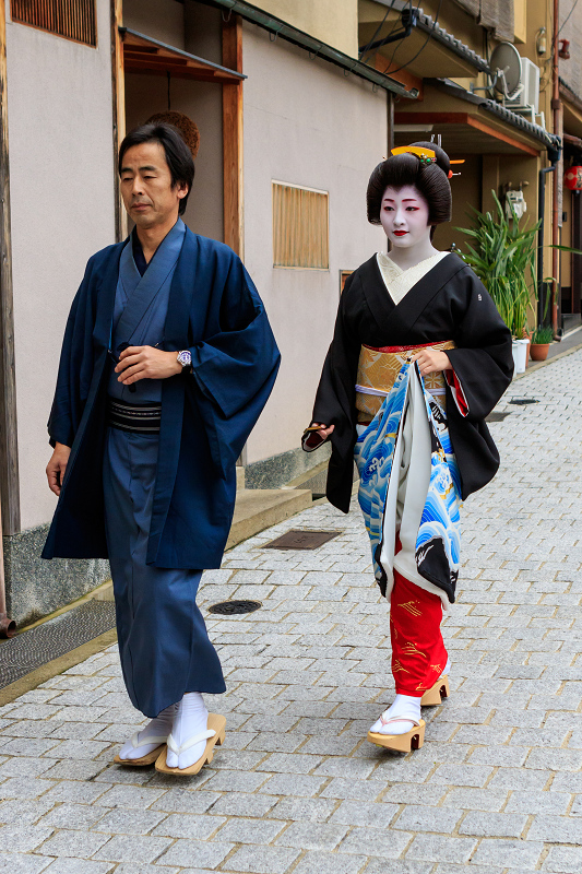 襟替え(祇園甲部・紗月さん)_f0155048_2251567.jpg