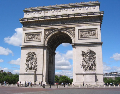 フランスで最も訪れる人が多い建造物は ボルドーからボンジュール