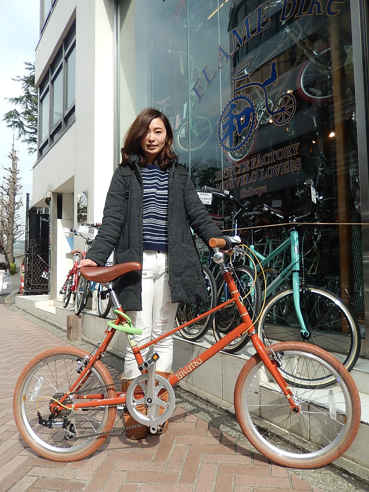 2月26日　渋谷　原宿　の自転車屋　FLAME bike前です_e0188759_15552925.jpg