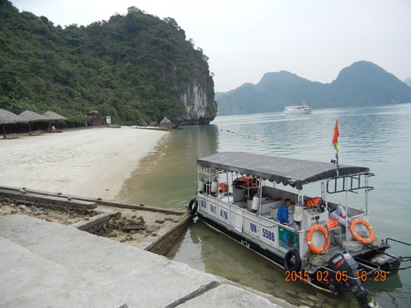 ’15,2,26(木)ベトナム旅行7日目ハロン湾クルーズ鍾乳洞巡り!_f0060461_8344325.jpg