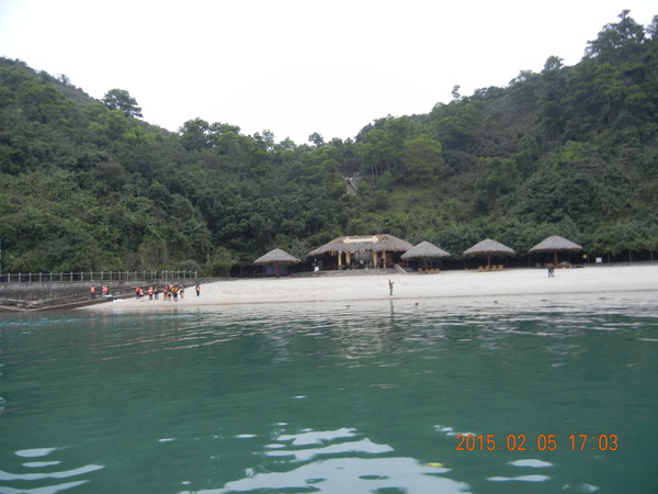 ’15,2,26(木)ベトナム旅行7日目ハロン湾クルーズ鍾乳洞巡り!_f0060461_84196.jpg
