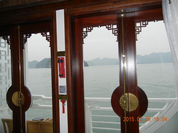 ’15,2,26(木)ベトナム旅行7日目ハロン湾クルーズ鍾乳洞巡り!_f0060461_8514351.jpg