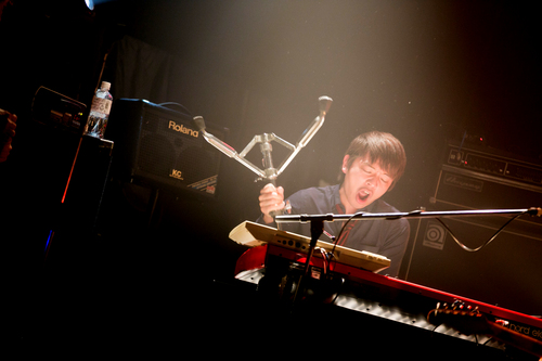f0303889_02120.jpg