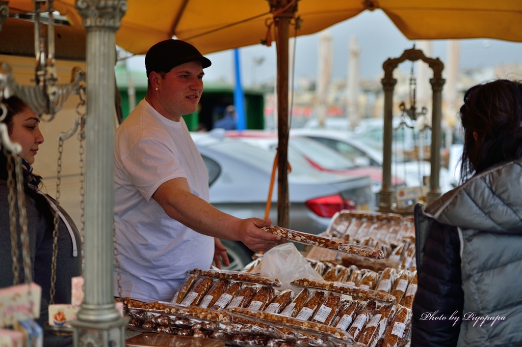 マルタ島に行きた～い！　Photo紀行(Marsaxlokkの朝市)_d0282718_16045801.jpg