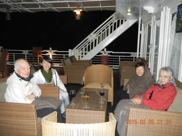 ’15,2,27(金)ベトナム旅行7日目ハロン湾洞窟ディナー!!_f0060461_1241148.jpg