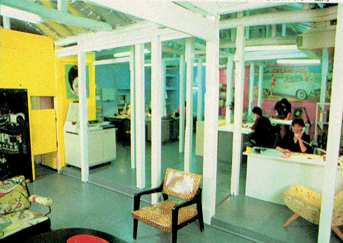 a0266240_1112639.jpg