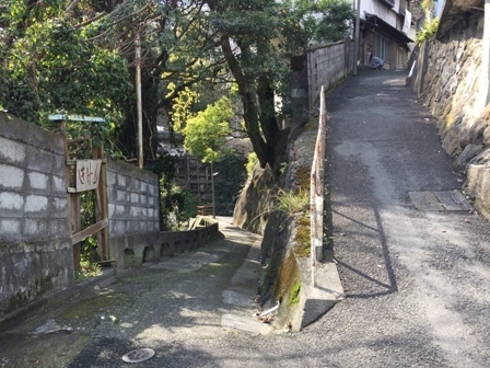 坂、海、温泉の街、熱海（３）熱海の海岸から熱海駅へ_b0330040_19462995.jpg