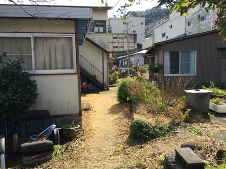 坂、海、温泉の街、熱海（３）熱海の海岸から熱海駅へ_b0330040_19522796.jpg