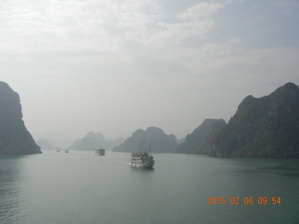 ’15,2,28(土)ベトナム旅行8日目ハロン湾オウコー号の下船!_f0060461_9562091.jpg