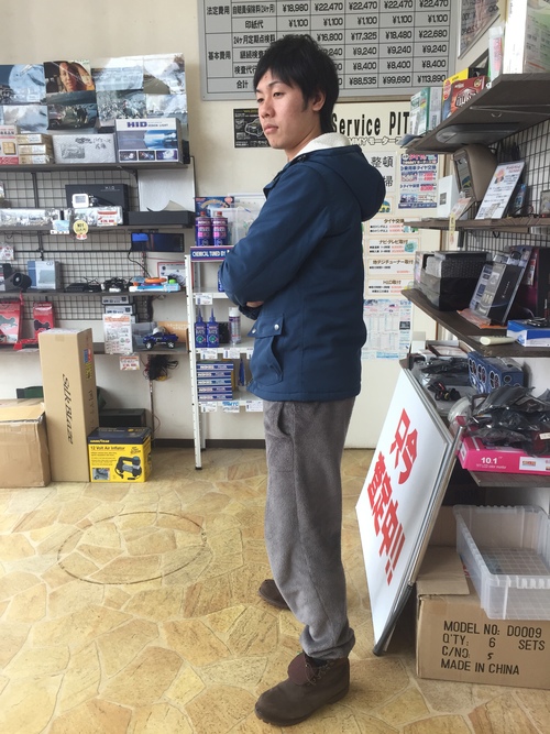日曜日は社長ブログ ランクル200ディーゼルのトミーモータース_b0127002_2018385.jpg