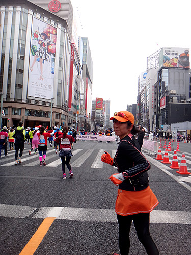 夫婦で東京マラソン2015完走♪_e0153022_0362538.jpg