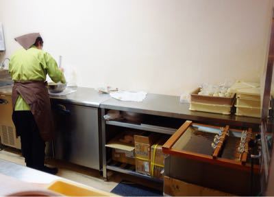 大須 看板食べ歩きb級スイーツ 名古屋 大須 揚げまん棒 笑顔引き出すスイーツ探究