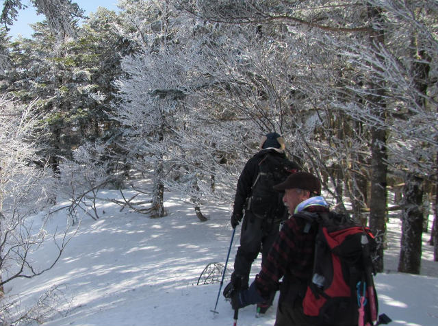 2015.2.28　烏帽子山1670ｍ（北尾根～北東尾根周回）_c0219866_1105513.jpg