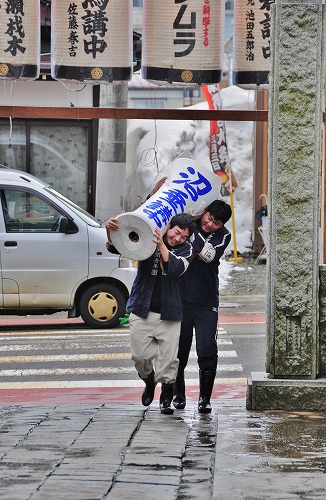 ローソク 運びます!_c0336902_1723967.jpg