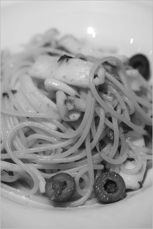 ある日の夕食 Dinner time #DP3 Merrill_c0065410_23543862.jpg