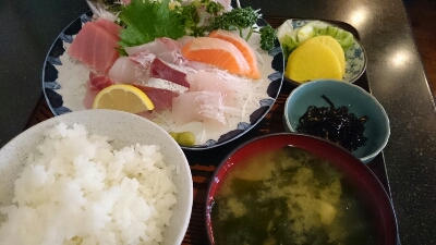 定食屋さん とき のお刺身定食 町田 毎日楽しい食卓を 定食屋さん とき のお刺身定食 町田 毎日楽しい食卓を