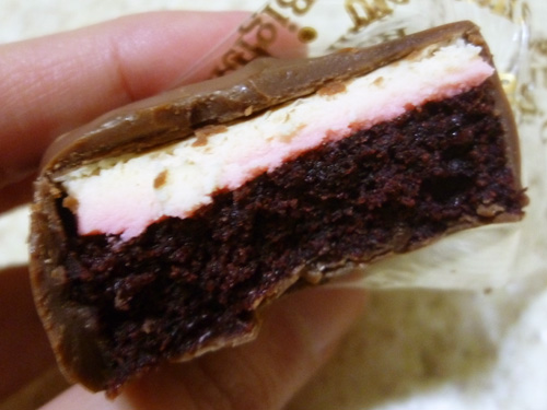 Milk Chocolate Covered Red Velvet Brownies@Big Island Candies_c0152767_2181740.jpg