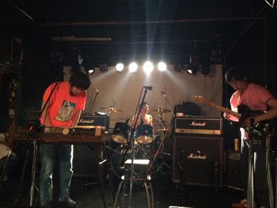 hang over_e0205684_2181568.jpg