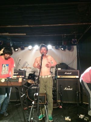 hang over_e0205684_2181696.jpg
