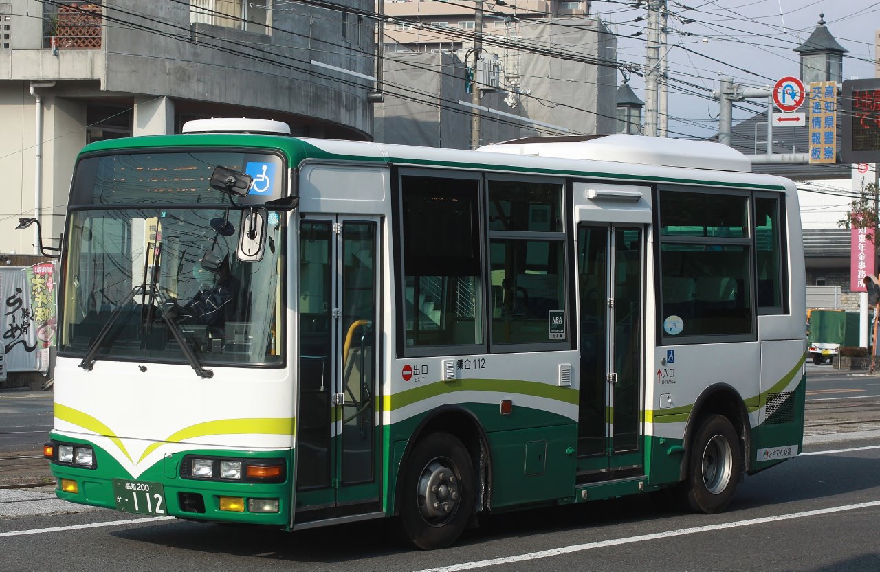 とさでん交通(バス)6～土佐電気鉄道新塗装車～_b0344993_23324777.jpg