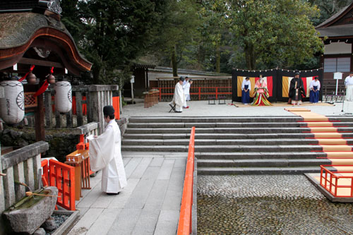 ひな祭り 下鴨神社流し雛_e0048413_20121324.jpg