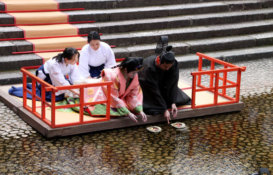 ひな祭り 下鴨神社流し雛_e0048413_20133151.jpg