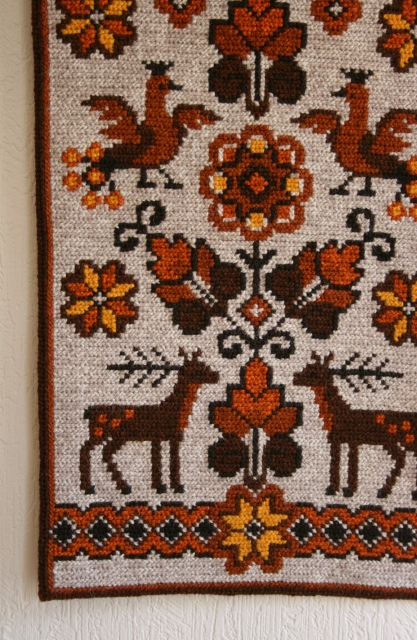 ツヴィスト刺繍タペストリー : plum blog ツヴィスト刺繍タペストリー : plum blog