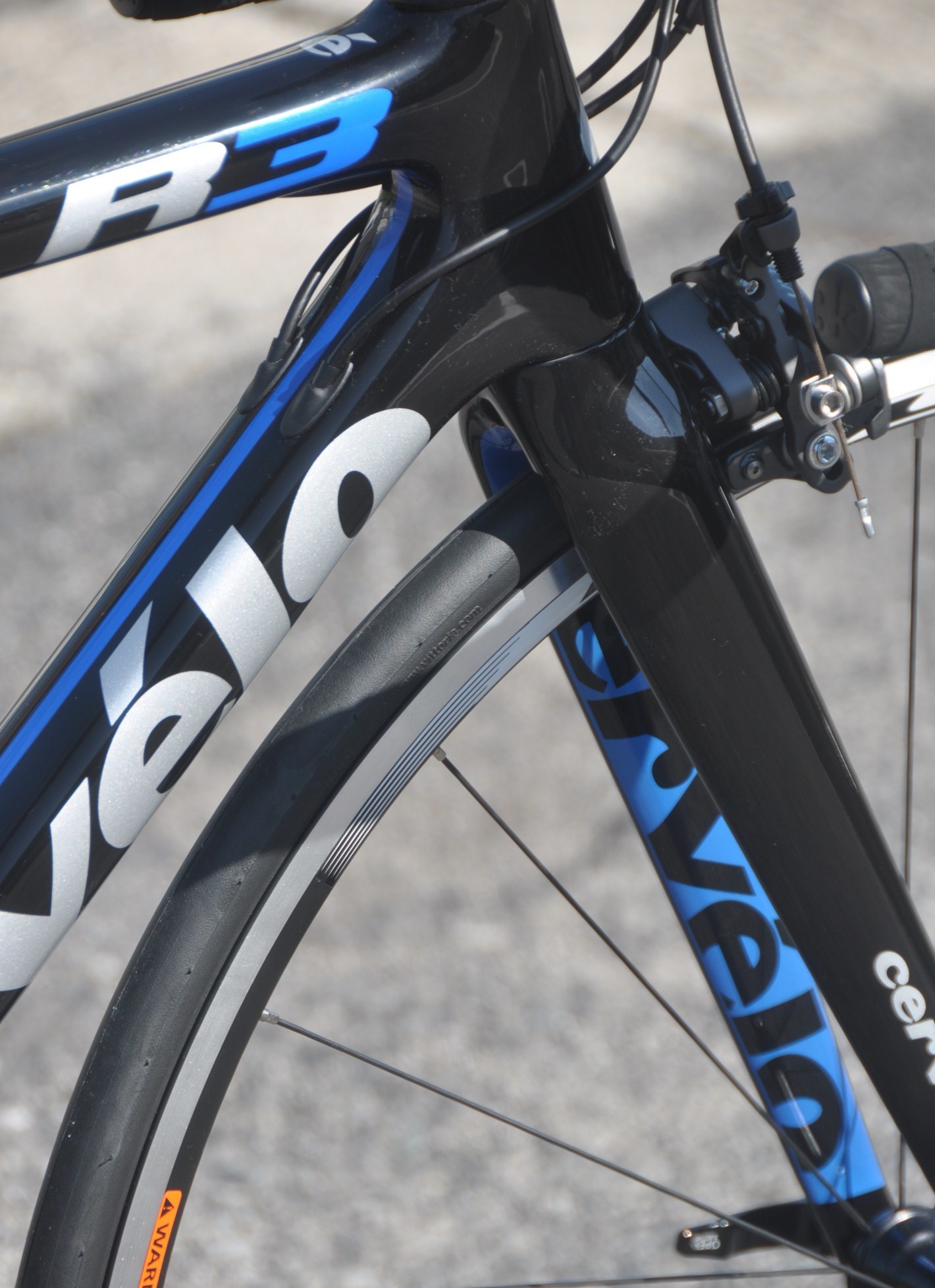 cervelo R3   　弱ぺダ女子海苔の選んだバイク!_b0246207_20162930.jpg