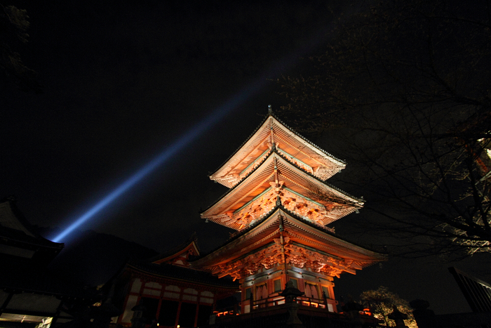 東山桜ライトアップ －清水寺－_b0169330_7471512.jpg