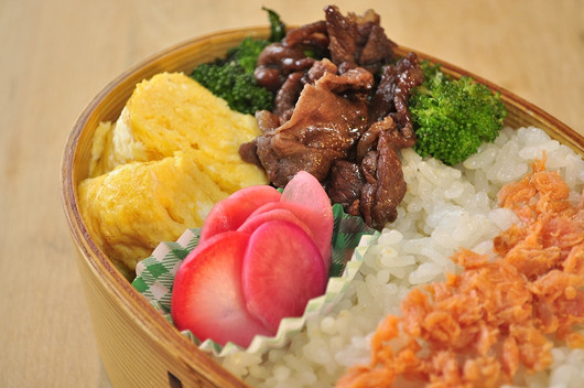 牛とブロッコリー炒めのお弁当_b0171098_15131327.jpg