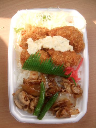 【3/6～】ほっともっと　とりかつタル＆しょうが焼コンビ弁当　460円【食べた】_d0188613_22195223.jpg