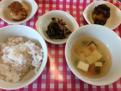 3月6日の給食_c0293682_2055896.jpg