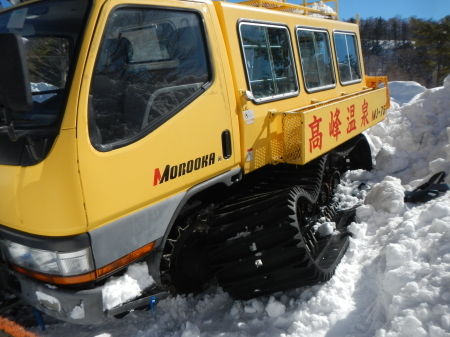 雪上車トラブル_e0120896_07255543.jpg