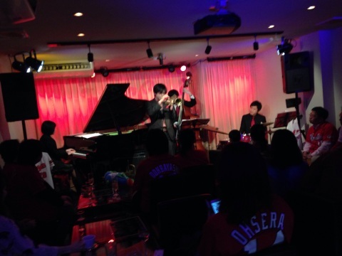 広島 Jazzlive comin  本日土曜日のライブ_b0115606_11233222.jpg
