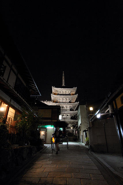 東山桜ライトアップ －清水寺－_b0169330_99076.jpg