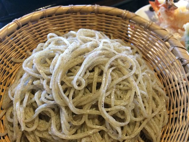 それは 天ざるの季節_e0271890_23562421.jpg