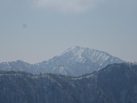 狗背谷982.9ｍ　　九頭竜湖を眺めながら_f0302771_1575115.jpg