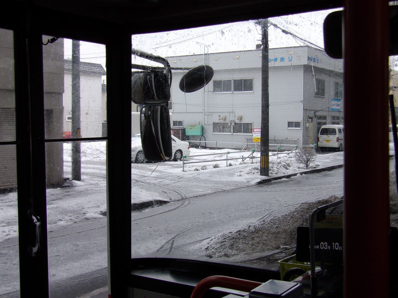 雨から霙(みぞれ)に_c0025115_18564141.jpg