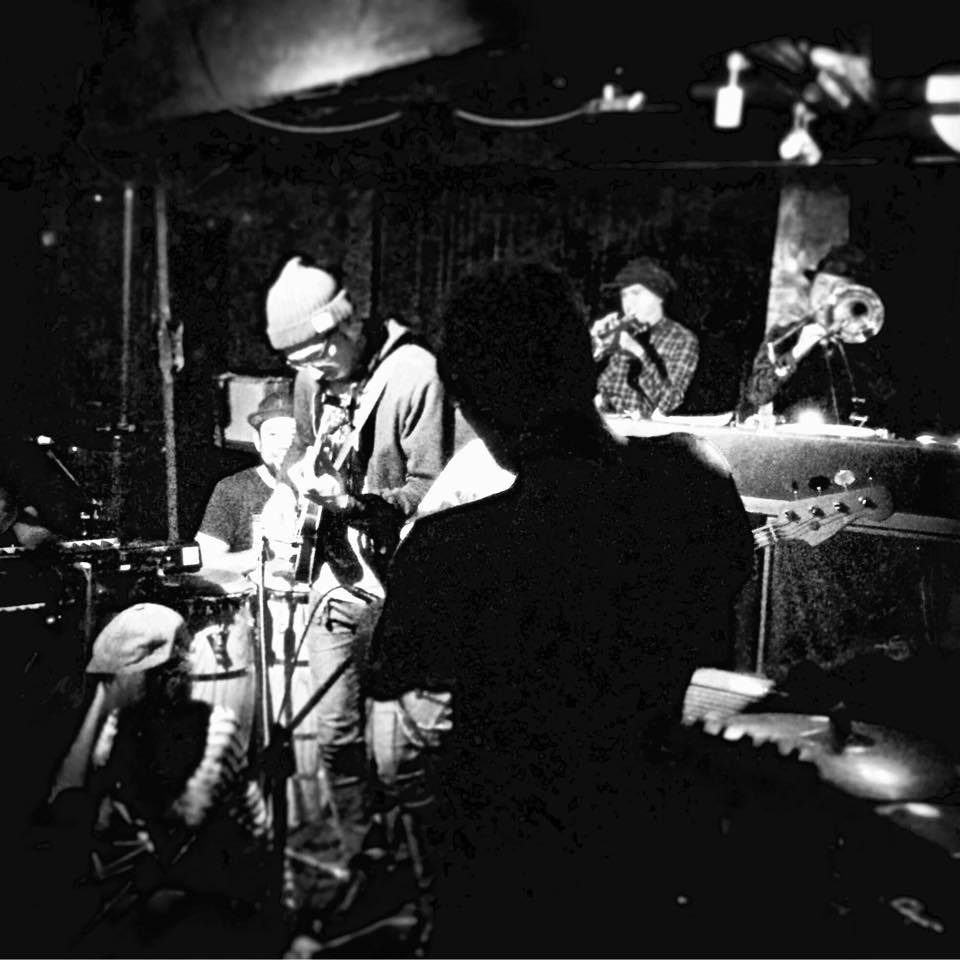 【LIVE】土曜の“EXCHANGE”at 渋谷THE ROOMでのLIVE、後輩が撮ってくれていた一枚。_b0032617_003539.jpg