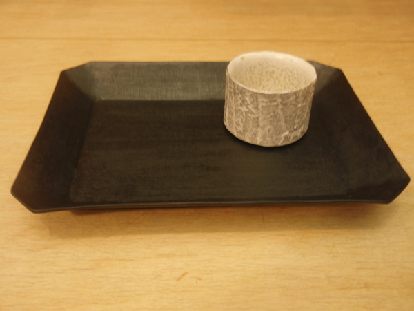 越智伸明陶展 明日からです_b0132442_17343543.jpg