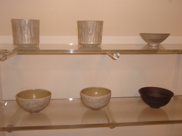越智伸明陶展 明日からです_b0132442_17345828.jpg