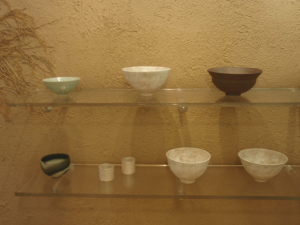 越智伸明陶展 明日からです_b0132442_17351997.jpg