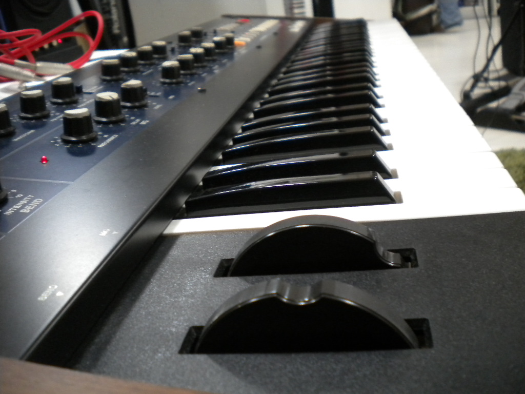 KORG Polysix試奏記 : 風流音色まねゑもん KORG Polysix試奏記 : 風流音色まねゑもん