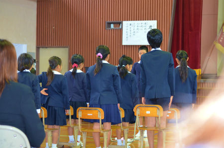 諸鈍小中学校卒業式!_e0028387_14144338.jpg