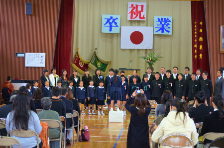 諸鈍小中学校卒業式!_e0028387_14272653.jpg